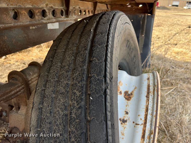 image for item ID9417 1985 Utility  refrigerated van trailer