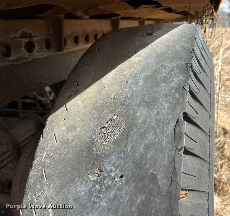 image for item ID9417 1985 Utility  refrigerated van trailer