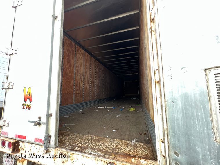 image for item ID9418 2000 Hyundai  dry van trailer