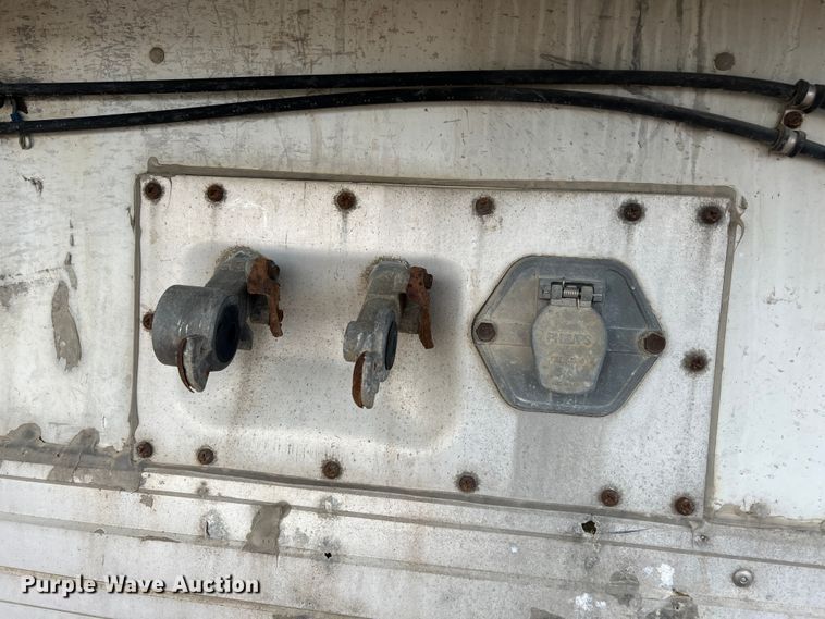 image for item ID9419 1995 Utility  refrigerated van trailer