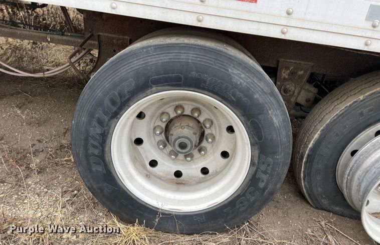 image for item ID9419 1995 Utility  refrigerated van trailer