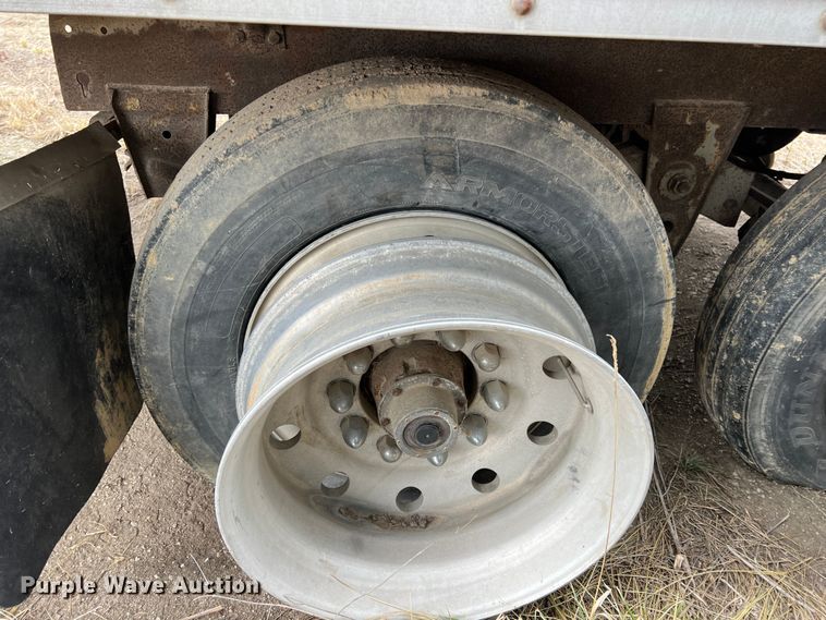 image for item ID9419 1995 Utility  refrigerated van trailer