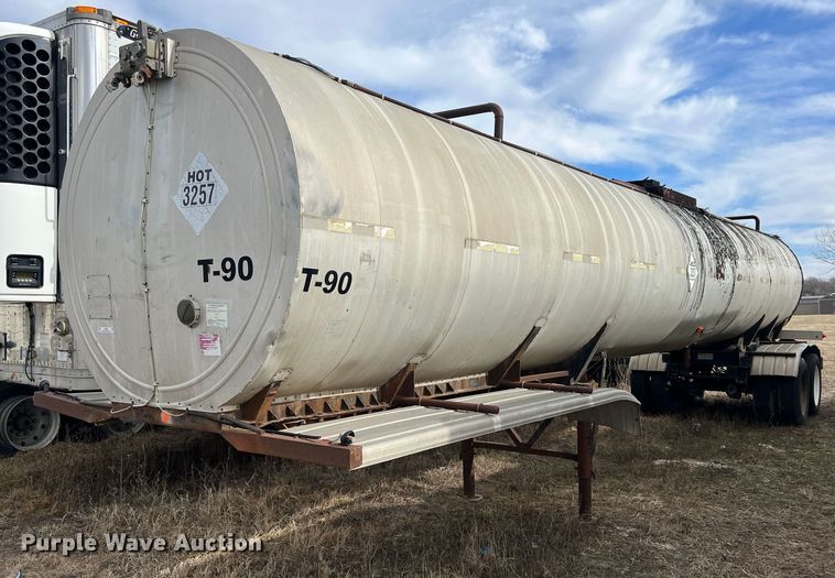 image for item ID9420 1968 Moser  tank trailer