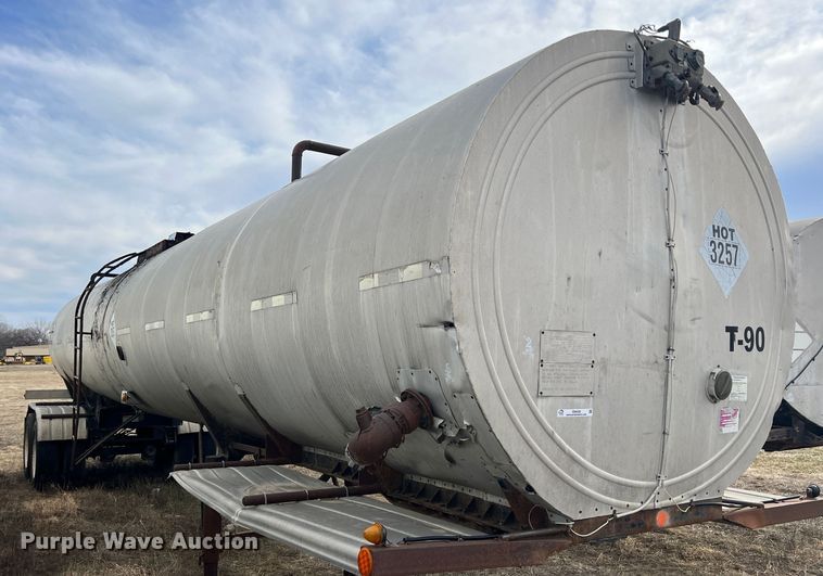 image for item ID9420 1968 Moser  tank trailer