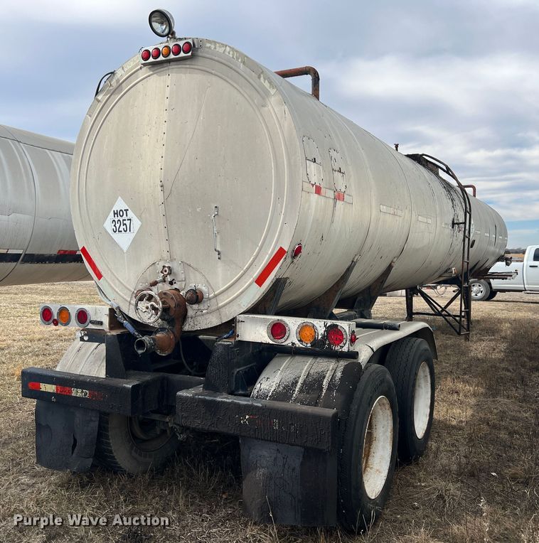 image for item ID9420 1968 Moser  tank trailer
