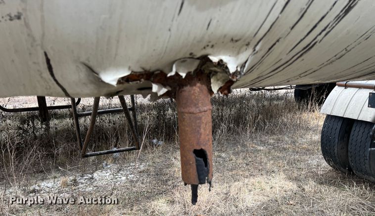 image for item ID9420 1968 Moser  tank trailer