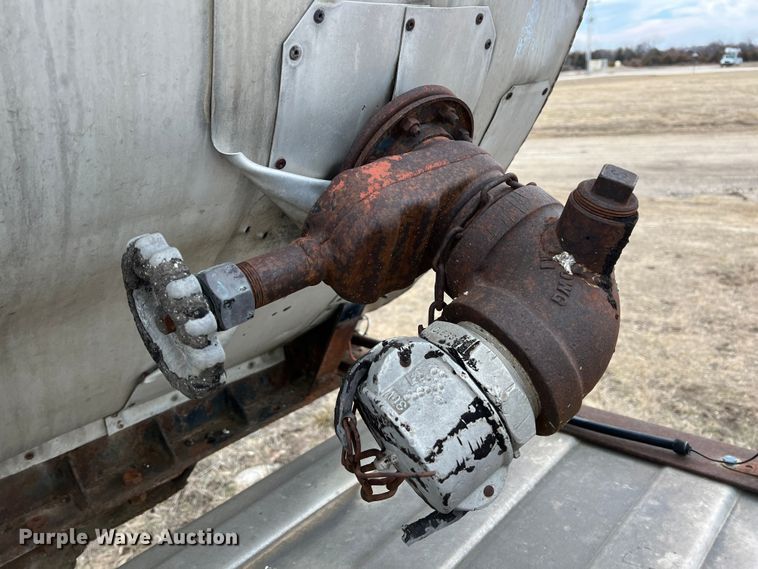 image for item ID9420 1968 Moser  tank trailer