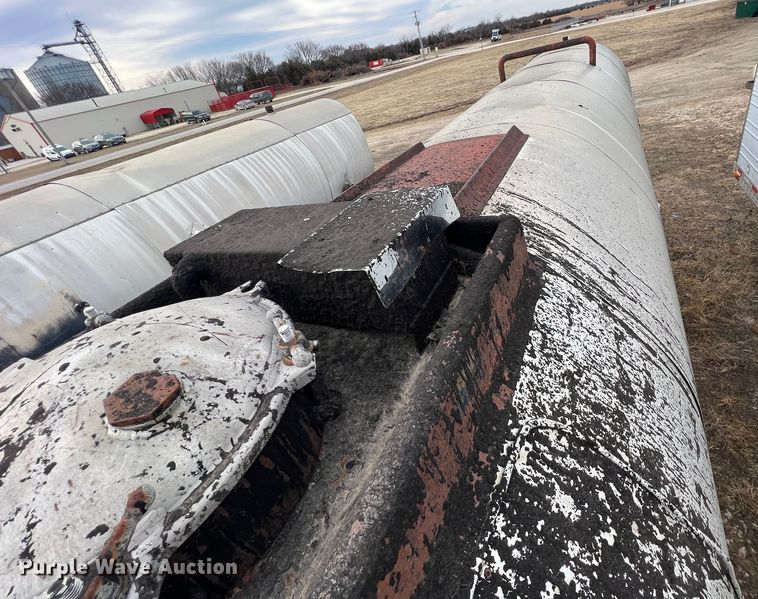 image for item ID9420 1968 Moser  tank trailer