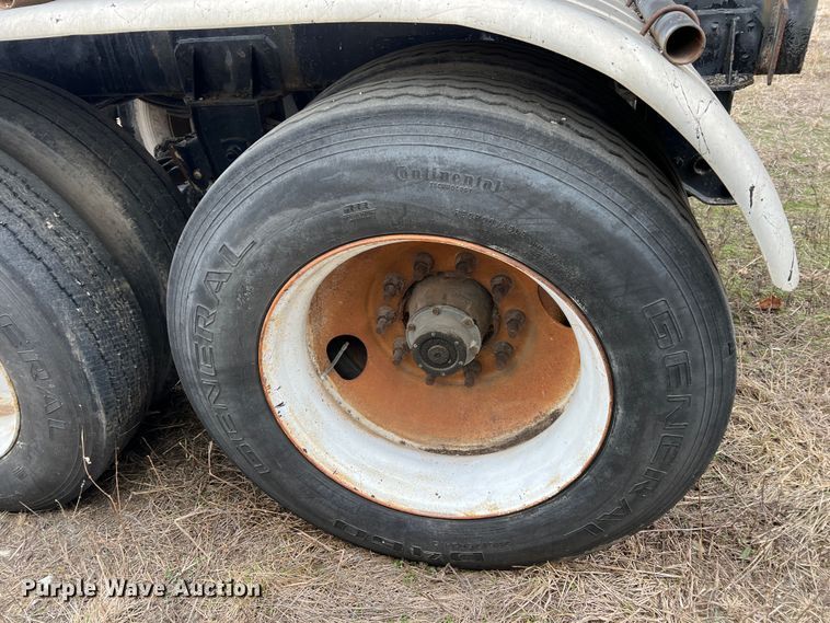 image for item ID9420 1968 Moser  tank trailer