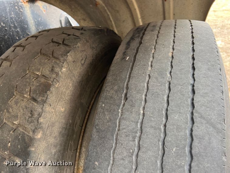 image for item ID9420 1968 Moser  tank trailer