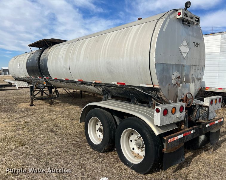 image for item ID9490 1980 E.D. Entyre  tank trailer
