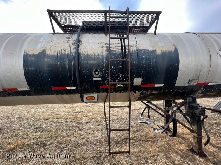 image for item ID9490 1980 E.D. Entyre  tank trailer