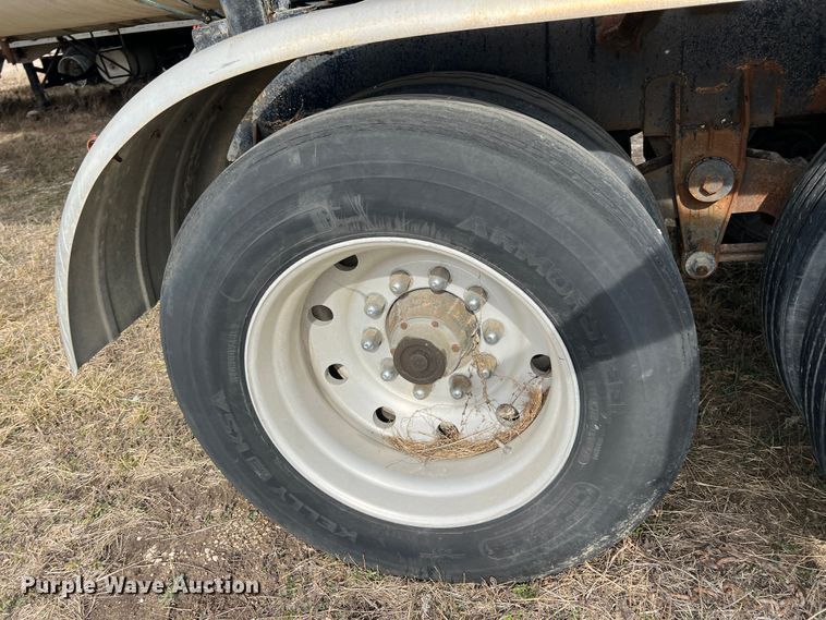 image for item ID9490 1980 E.D. Entyre  tank trailer