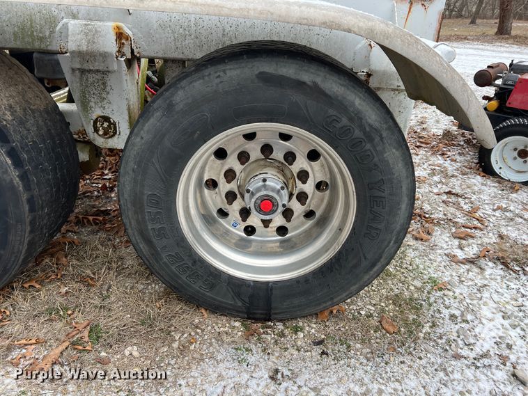 image for item ID9492 Trailer axle assembly