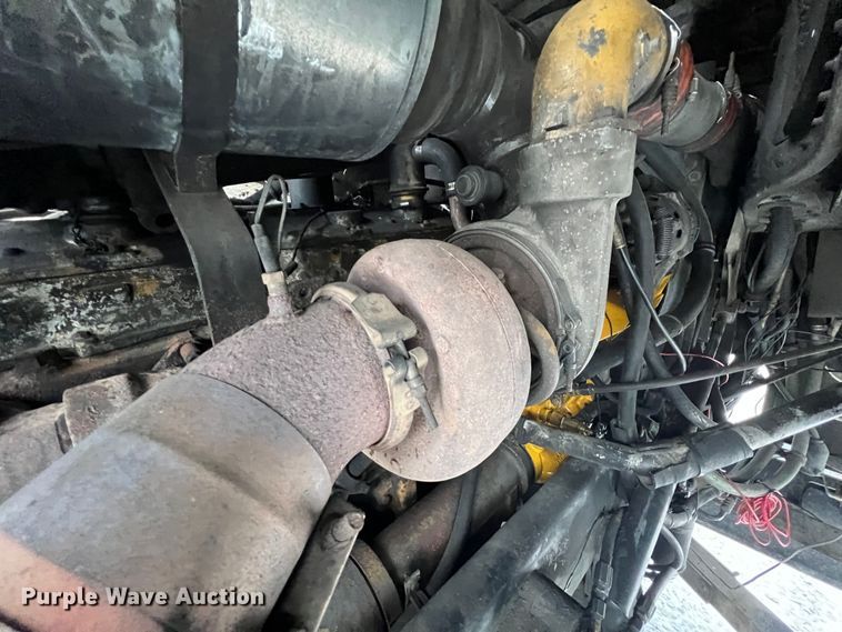 image for item ID9496 1989 Freightliner FLA USF-1E  semi truck