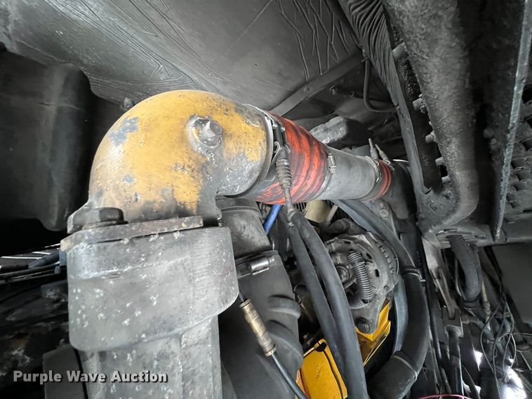 image for item ID9496 1989 Freightliner FLA USF-1E  semi truck