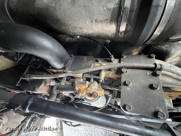 image for item ID9496 1989 Freightliner FLA USF-1E  semi truck