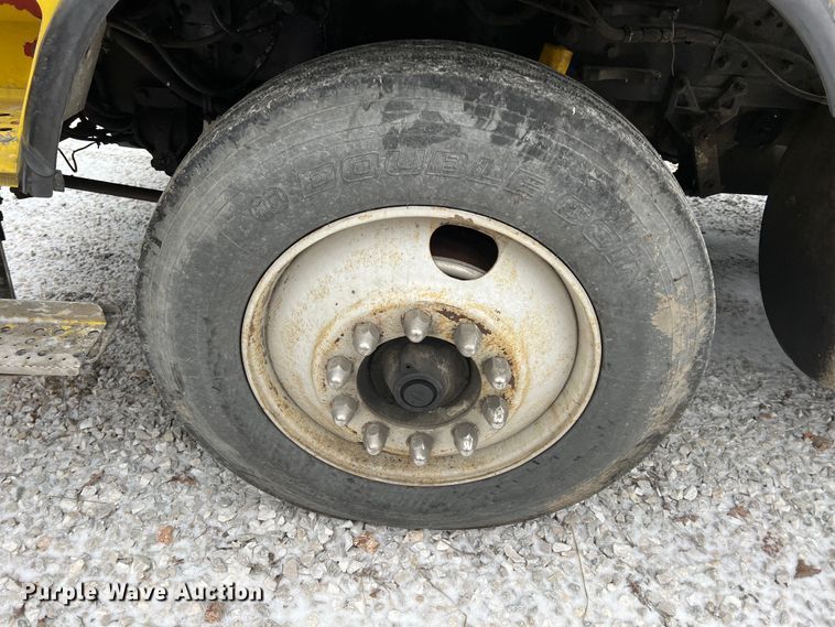 image for item ID9496 1989 Freightliner FLA USF-1E  semi truck