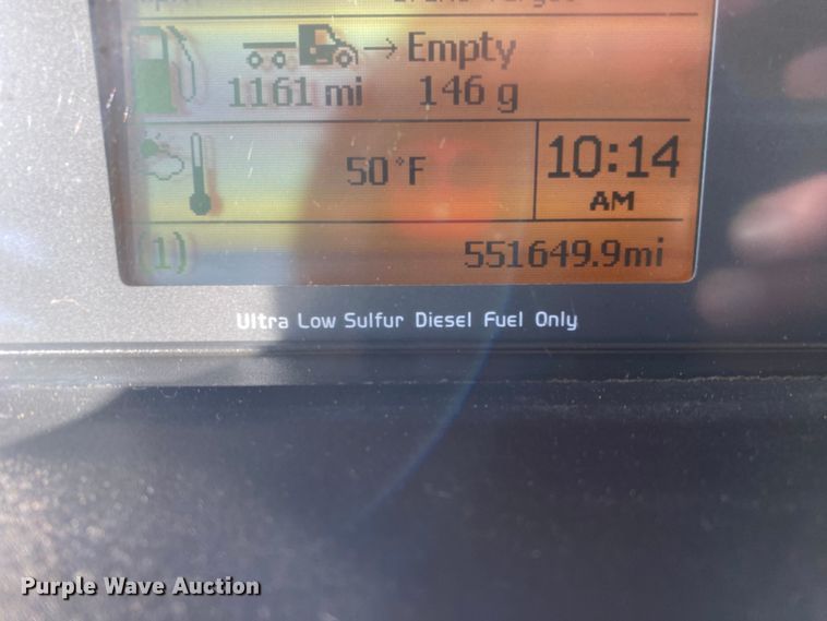 image for item JW9197 2016 Volvo D13  semi truck