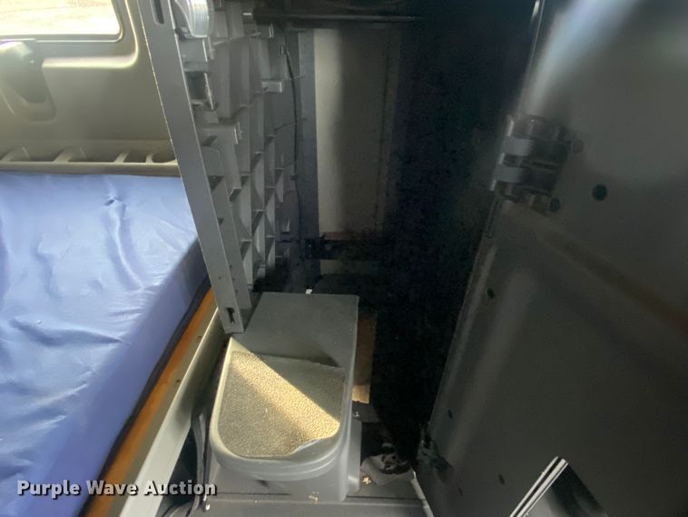 image for item JW9224 2016 International ProStar Plus  semi truck