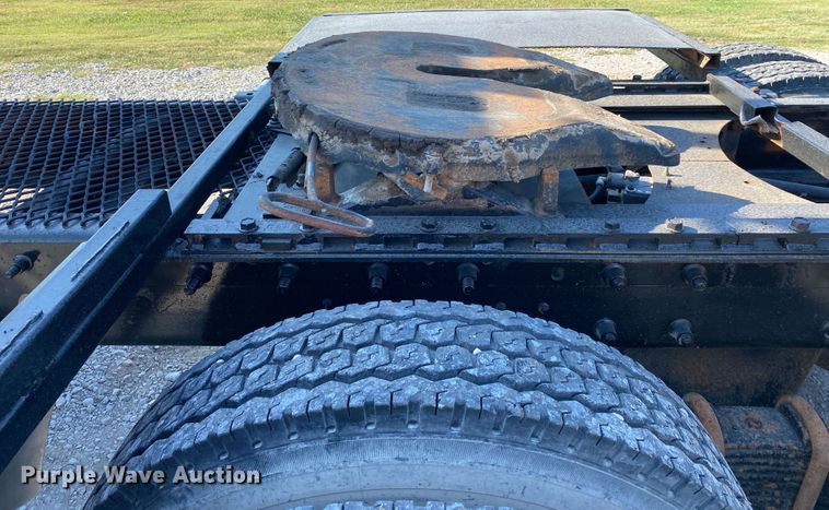 image for item JW9407 2000 Mack CH613  semi truck