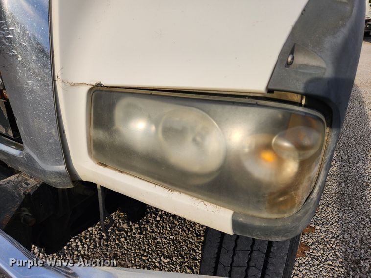 image for item KT9371 2009 Mack GU713  semi truck