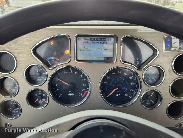 image for item KT9371 2009 Mack GU713  semi truck