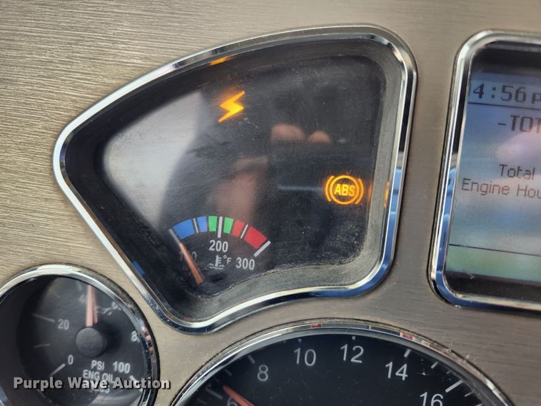 image for item KT9371 2009 Mack GU713  semi truck