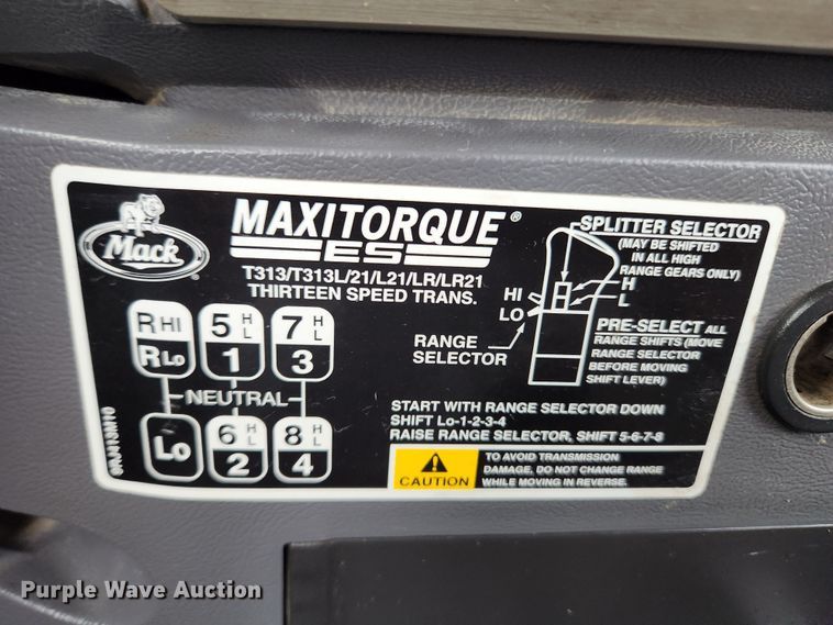 image for item KT9371 2009 Mack GU713  semi truck