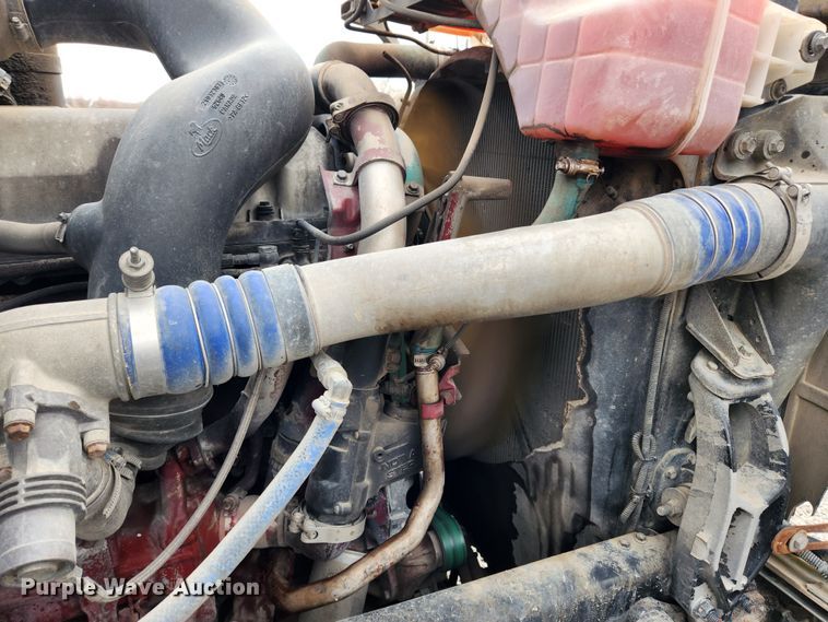 image for item KT9371 2009 Mack GU713  semi truck