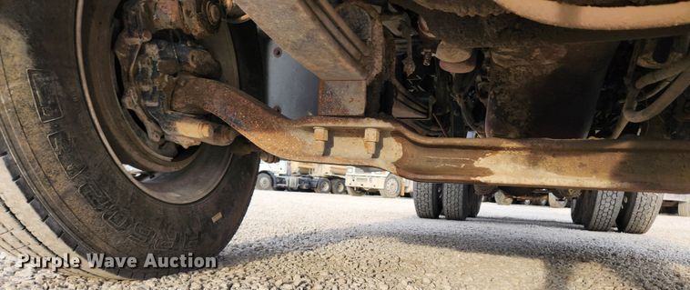 image for item KT9371 2009 Mack GU713  semi truck