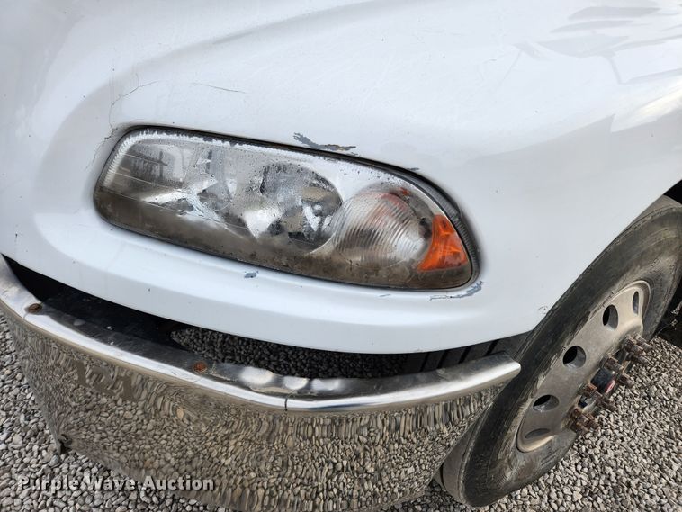 image for item KT9372 2014 Mack CXU613 semi truck