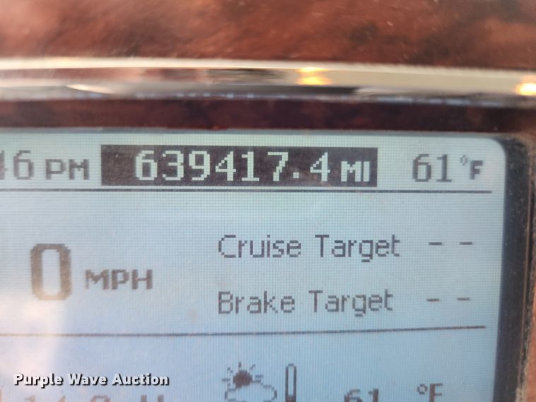 image for item KT9372 2014 Mack CXU613 semi truck