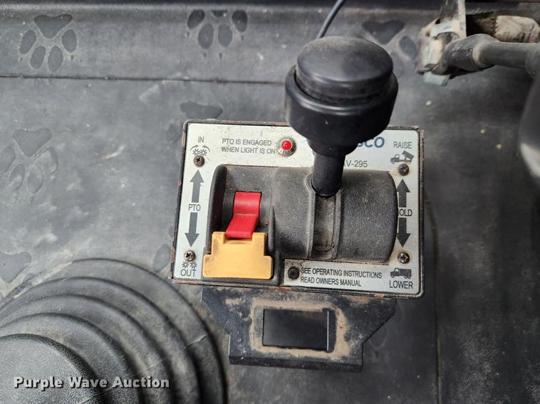 image for item KT9372 2014 Mack CXU613 semi truck