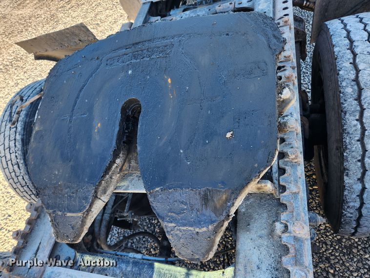 image for item KT9385 2012 Mack GU713 semi truck