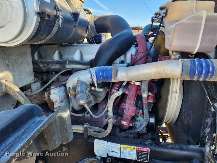 image for item KT9385 2012 Mack GU713 semi truck