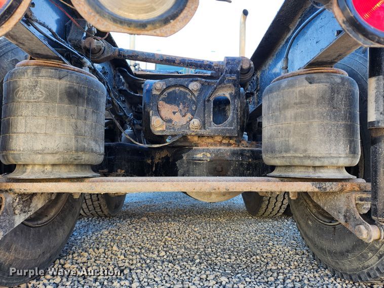 image for item KT9385 2012 Mack GU713 semi truck