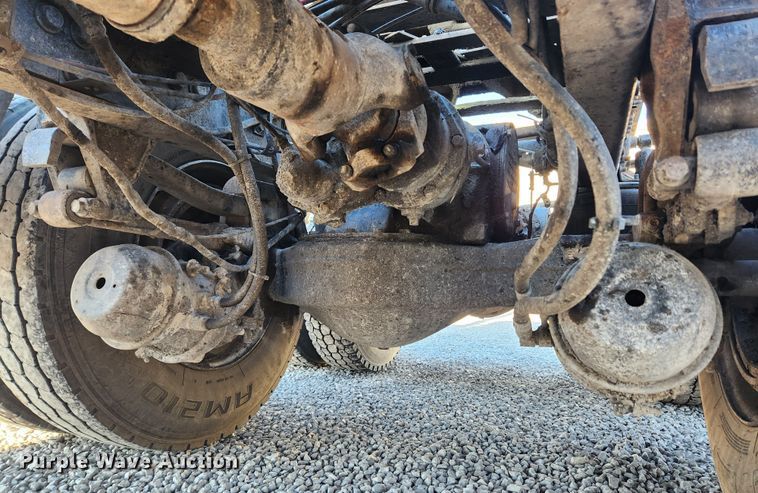 image for item KT9385 2012 Mack GU713 semi truck