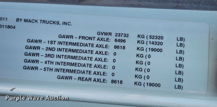 image for item KT9385 2012 Mack GU713 semi truck