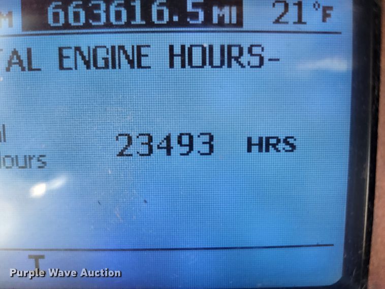 image for item KT9386 2013 Mack CXU613 semi truck