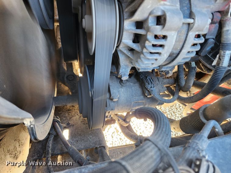 image for item KT9386 2013 Mack CXU613 semi truck