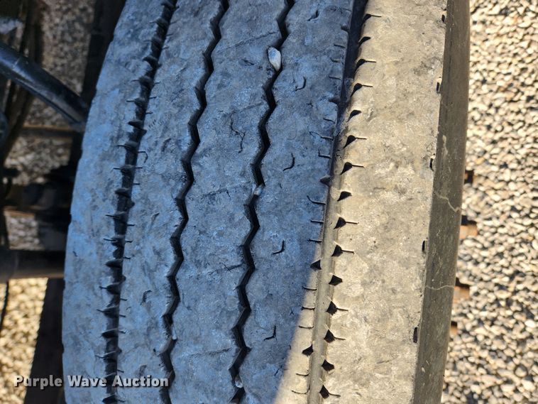 image for item KT9386 2013 Mack CXU613 semi truck