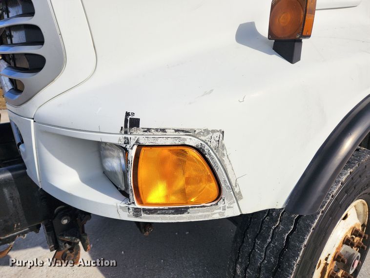 image for item KT9400 2007 Sterling L8500  crane truck