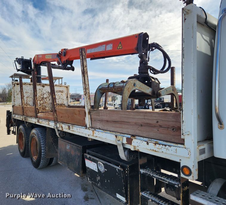 image for item KT9400 2007 Sterling L8500  crane truck