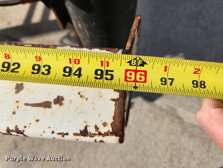 image for item KT9400 2007 Sterling L8500  crane truck