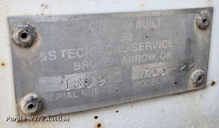 image for item KT9400 2007 Sterling L8500  crane truck