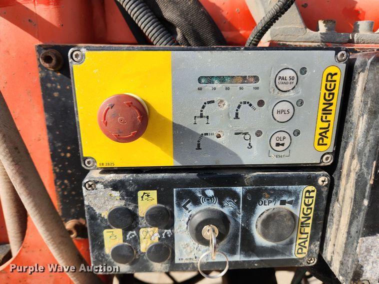 image for item KT9400 2007 Sterling L8500  crane truck