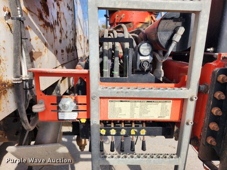 image for item KT9400 2007 Sterling L8500  crane truck