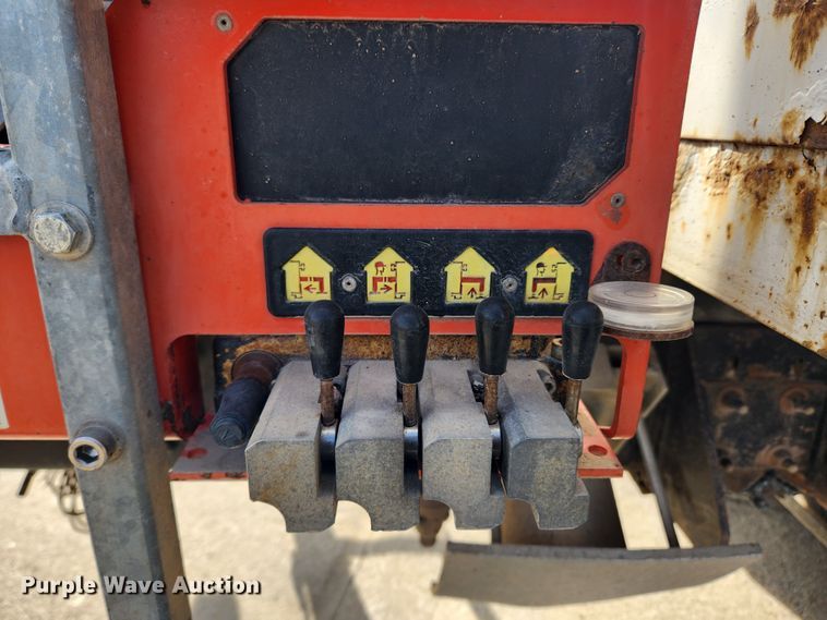 image for item KT9400 2007 Sterling L8500  crane truck