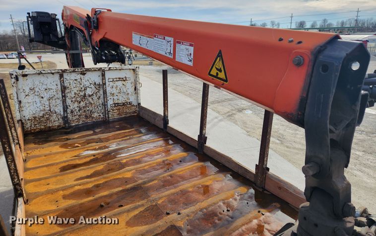 image for item KT9400 2007 Sterling L8500  crane truck